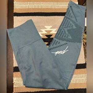 PINK- Cool & Comfy XS yoga pants in blue.